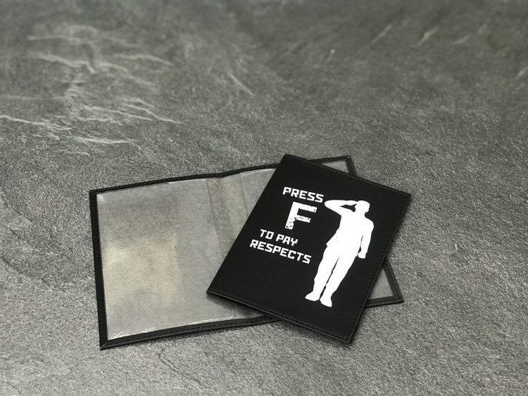 Обложка на паспорт «Press F»